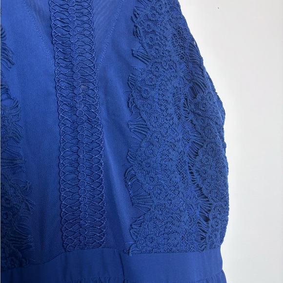 Francesca's Collections NWT Navy Blue London Mesh Lace Detail Sleeveless Dress - Picture 9 of 9